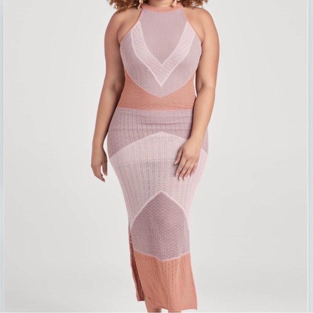 Geometric Colorblock Halter Knit Maxi Sweater Dress in Blush & Peach NWOT